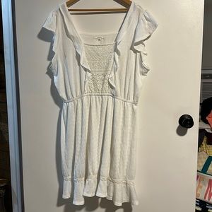 Women’s XL crepey knit white dress, worn once